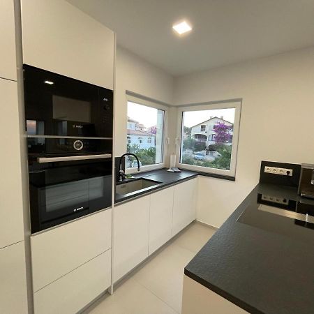 Apartment Rahat Liznjan Ngoại thất bức ảnh
